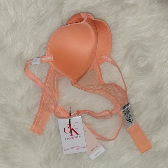 NWT CK One Lace Lightly Lined Balconette Bra Size 34A - Picture 2 of 6
